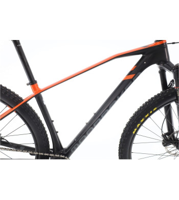 Mondraker Chrono Carbon: bicicleta de montaña rígida de alto rendimiento