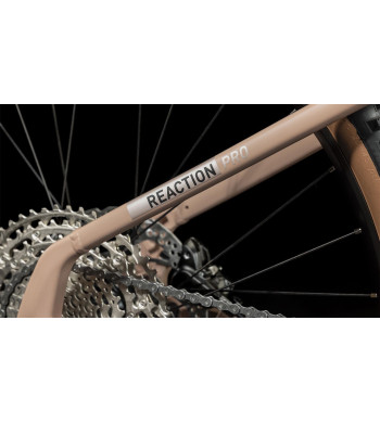 Cube Reaction Hybrid Pro 750 Acceso Fácil 2024