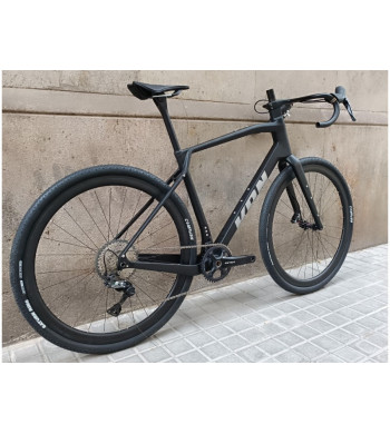 Bicicleta de Gravel KRN Soma Carbon Shimano GRX 1x11: rendimiento y versatilidad