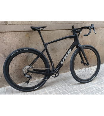 KRN Soma Gravel Bike Carbon Shimano GRX 1x11 – Performance and Versatility